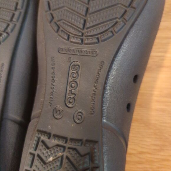 Crocs Cap Toe Ballet Flats Shoes Womens 6 Black Rhinestones Comfort Slip On - Picture 6 of 6